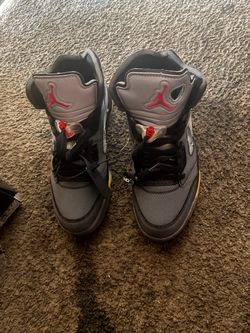 Jordan off white 5s