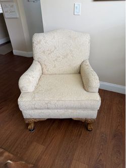 Love seat chair sofa Beige