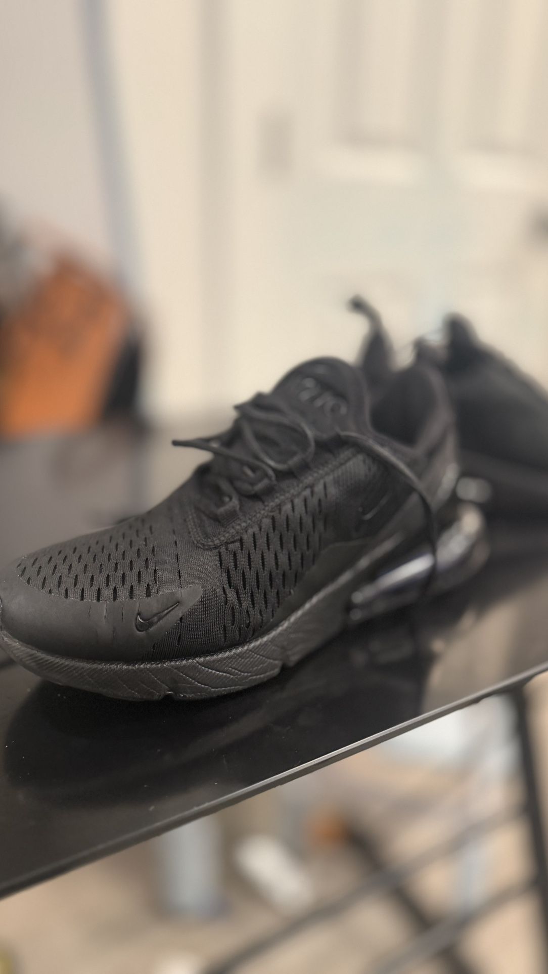 Nike Air Max 270 Size 9 Women’s Size 8 Men’s