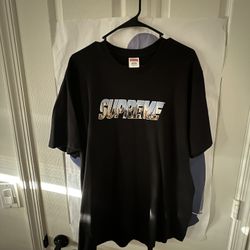 SUPREME GOTHAM LARGE T-SHIRT