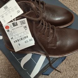 Zara leather boots ,size 34