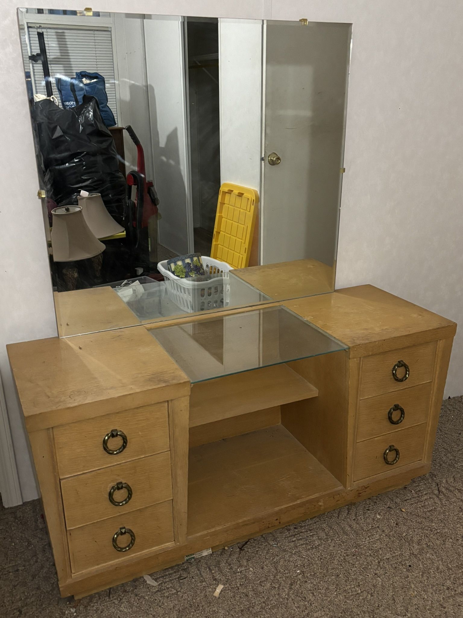 1940’s Vanity With Mirror