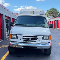 2003 model car  Van ,in good condition.