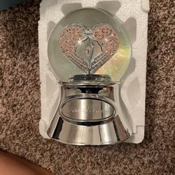 Valentines Day Gift Snow globe 