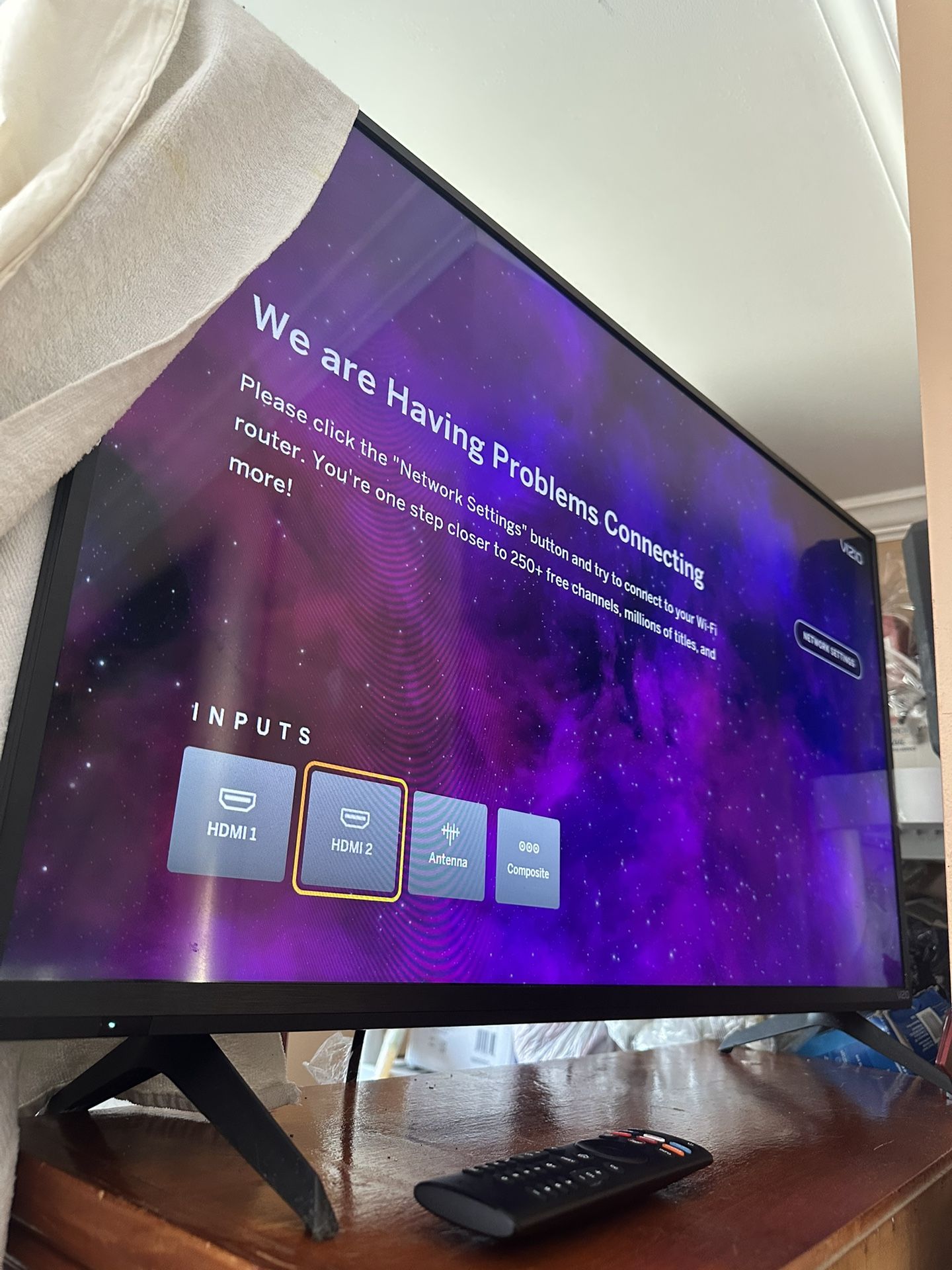 VIZIO- 40” Class D Series LED 1080p Smart Tv. 