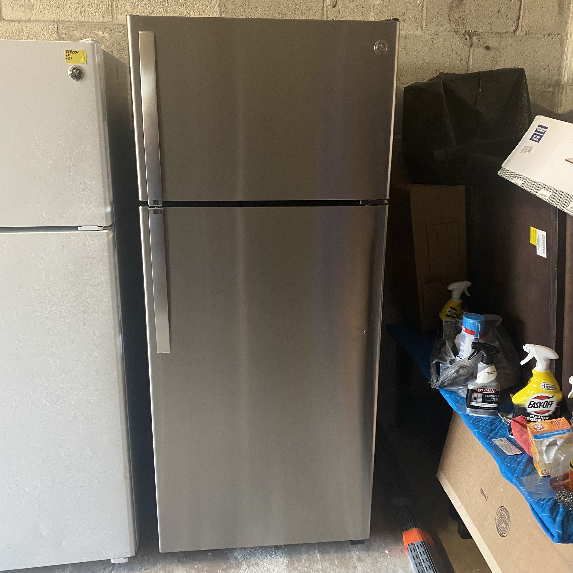 Refrigerator For Sale