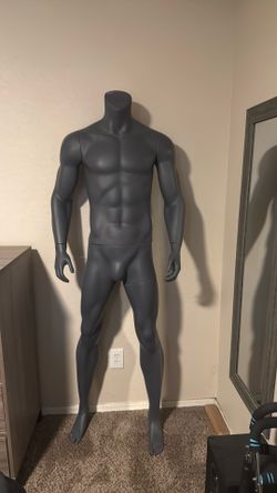 Grey male mannequin