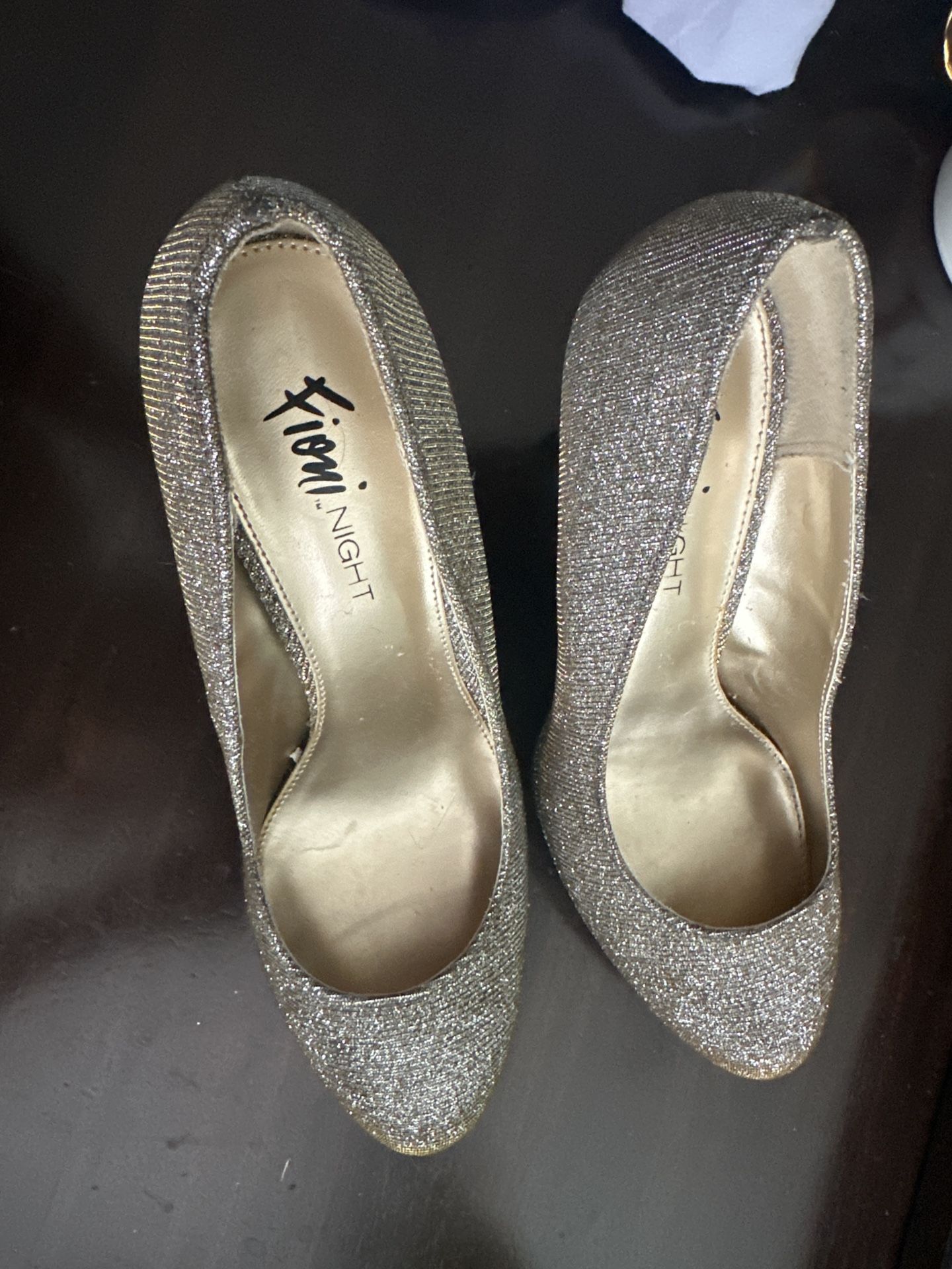 Fioni Nights Pumps 