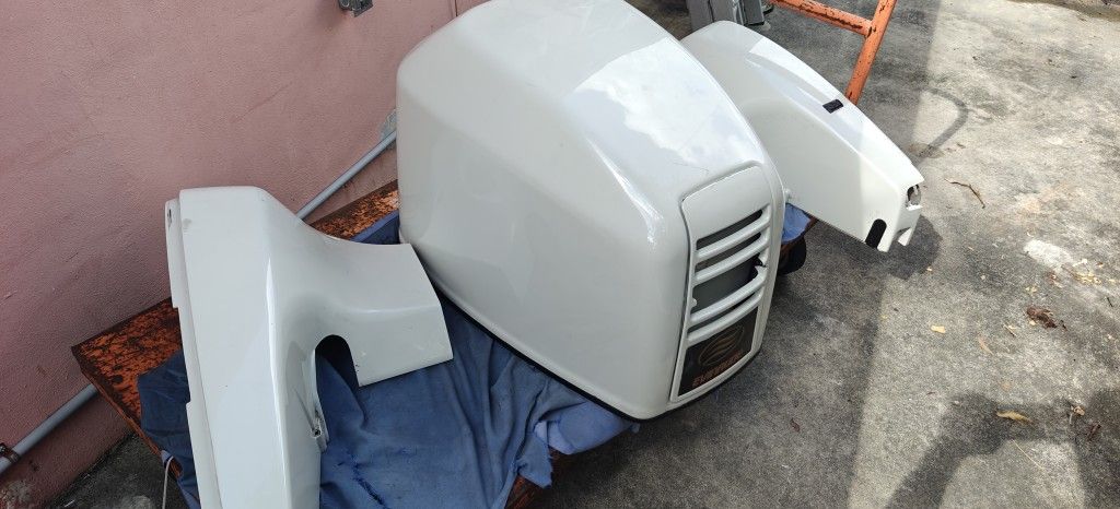Evinrude/Johnson 225hp Cowling Set .. Skirts Included