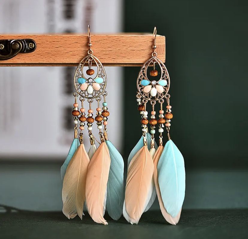 Feather Dangle Hook Earrings 