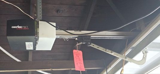 Working garage door