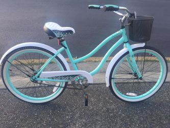 Huffy summerland cruiser 24 mint on sale