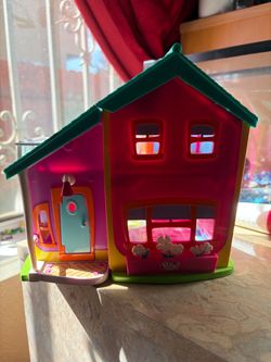 Polly pocket house