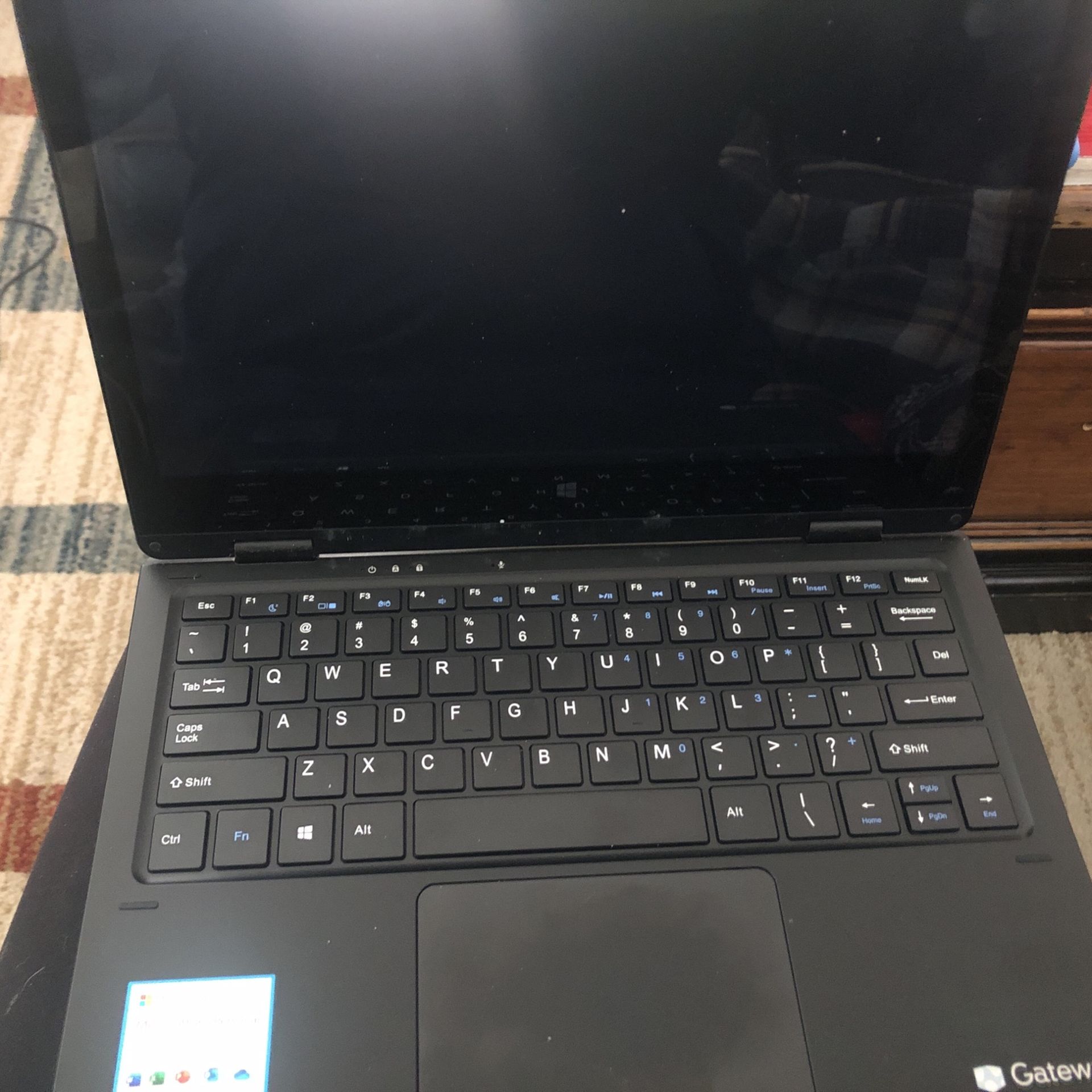 Small Gateway Laptop