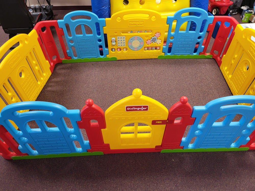 Dwingular Castle Kids Large  Play Pen
