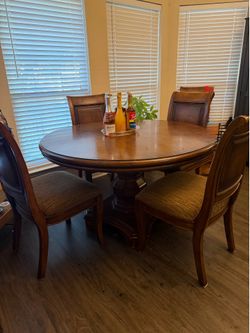Ashley Furniture Maressa 5-Piece Round Dining Set – Solid Wood