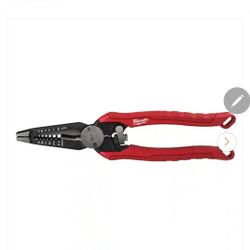 Milwaukee
9 in. 7-in-1 High Leverage Combination Wire Stripper/Cutter Pliers