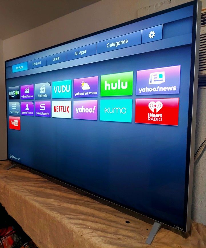 🔴SMART TV VIZIO 70" 4K LED "M SERIES " FULL ARRAY UHD 2160p🟢 ( NEGOTIABLE )🟢 FREE DELIVERY🔴