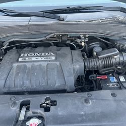 2007 honda pilot 4WD great car,running great,maintenance always up to date.perfect for long trips with the family.