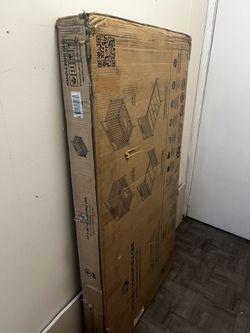 Dream On Me ; IVY 5-in-1 Convertible Crib Brand new crib for sale. Mattress is NOT included