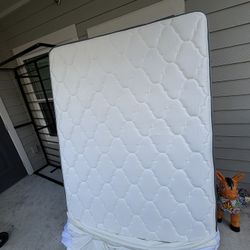 Queen Size Bed And Frame 