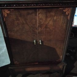 100+ Year Old, Walnut, Antique Music Box