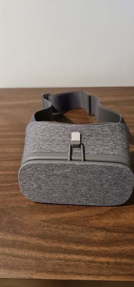 Google Daydream View