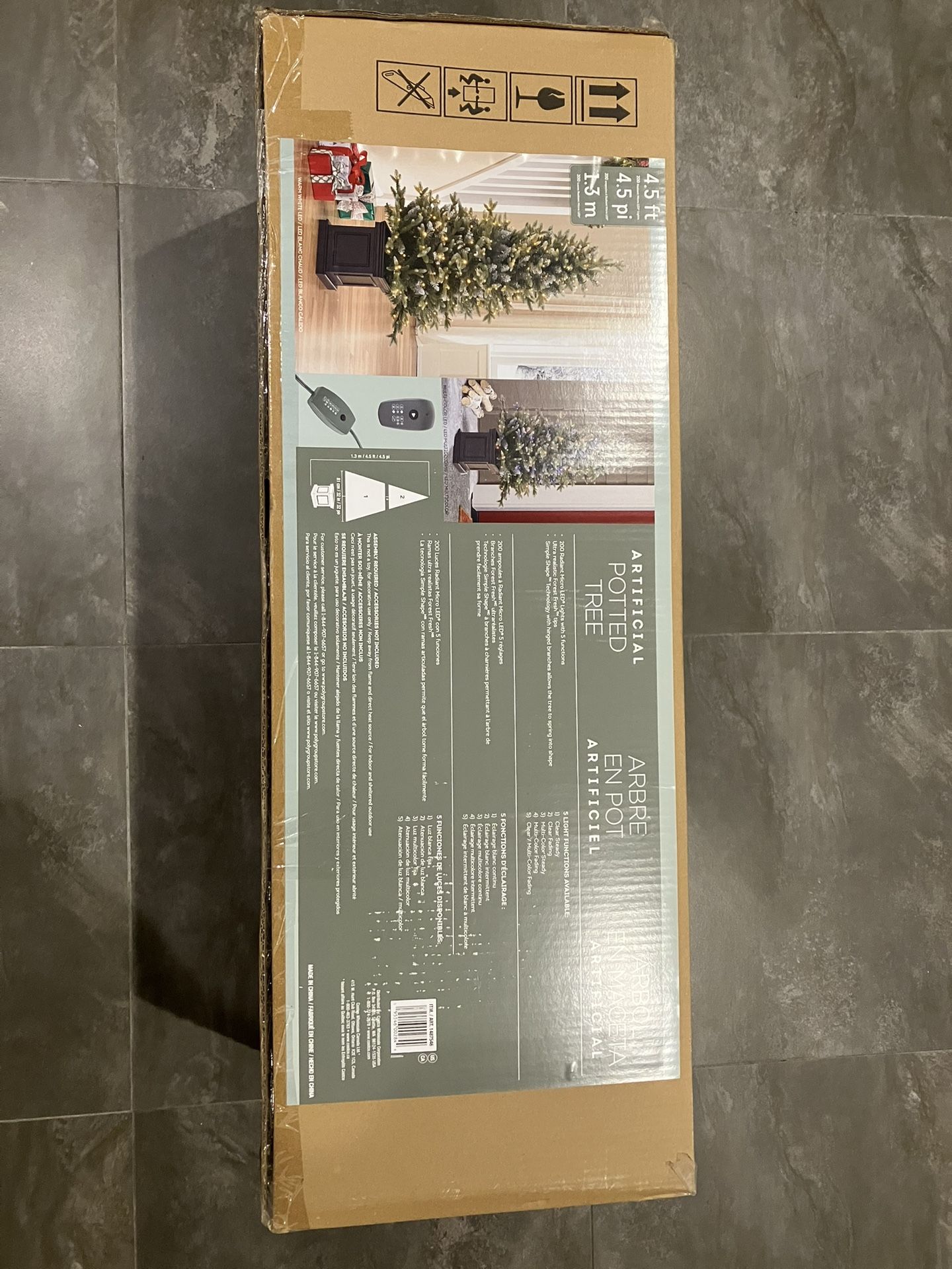 4.5ft Artificial Christmas Tree 