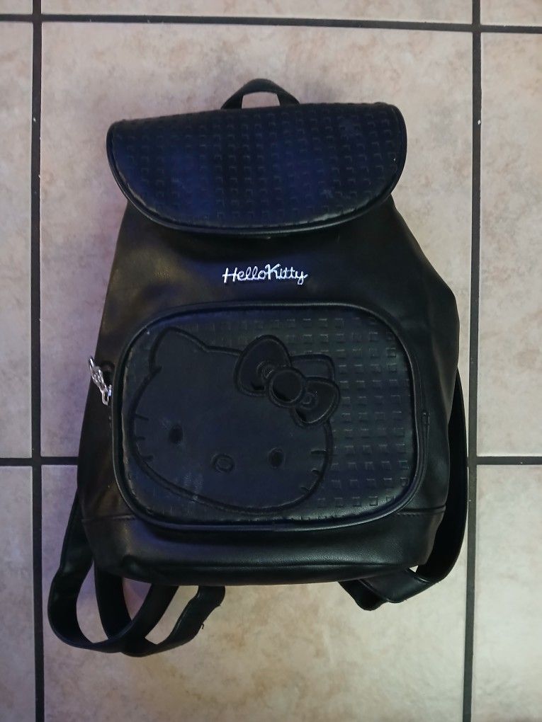 Hello Kitty Back Pack Used In Good Condition 