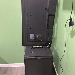 Tv/minifridge