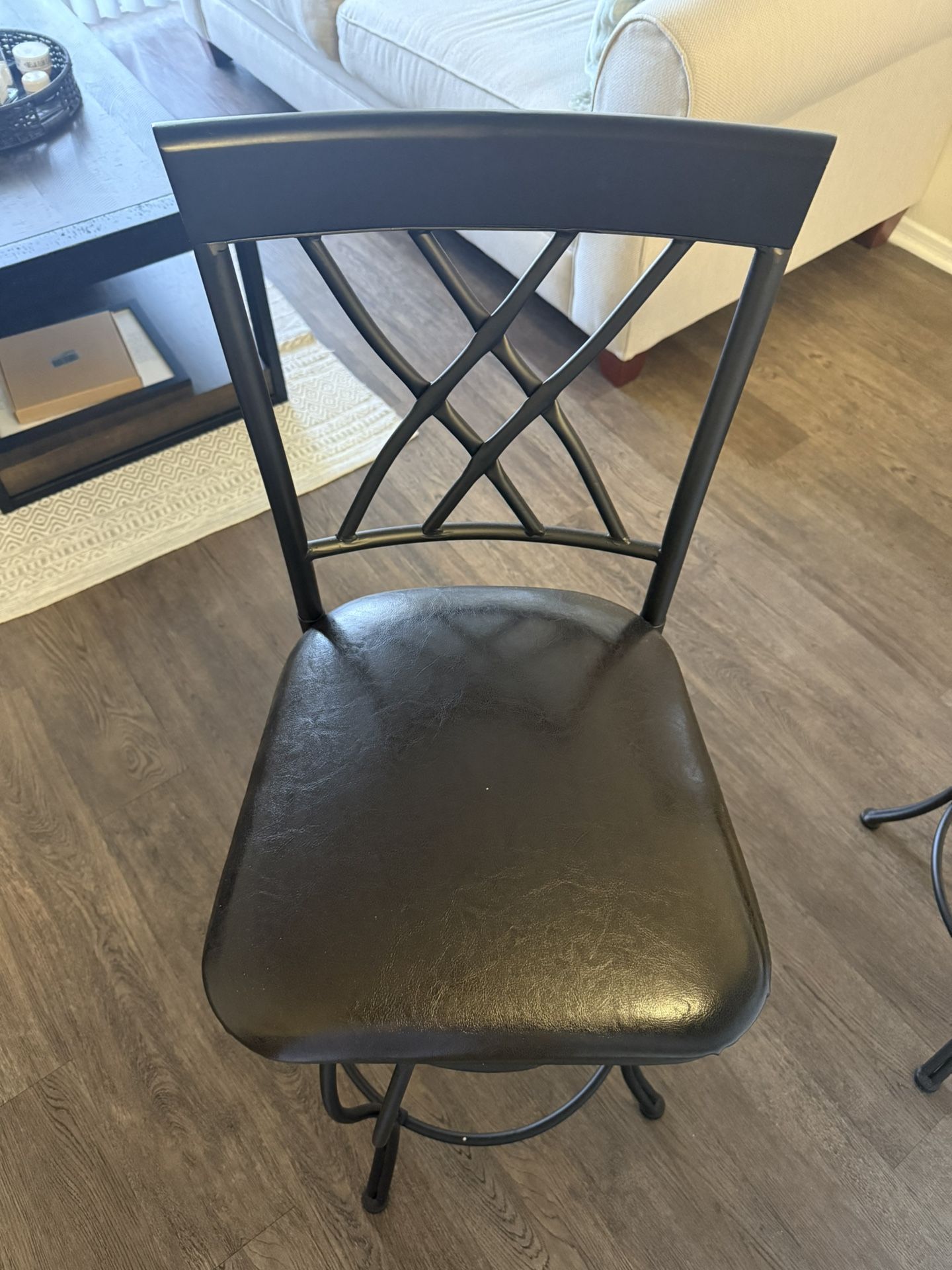 Set of 2 black leather seated bar stool