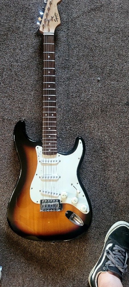 Fender Squier Stratocaster.