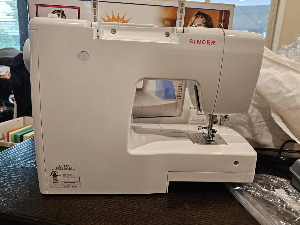 Singer Sewing Machine for Sale in Fresno, CA OfferUp