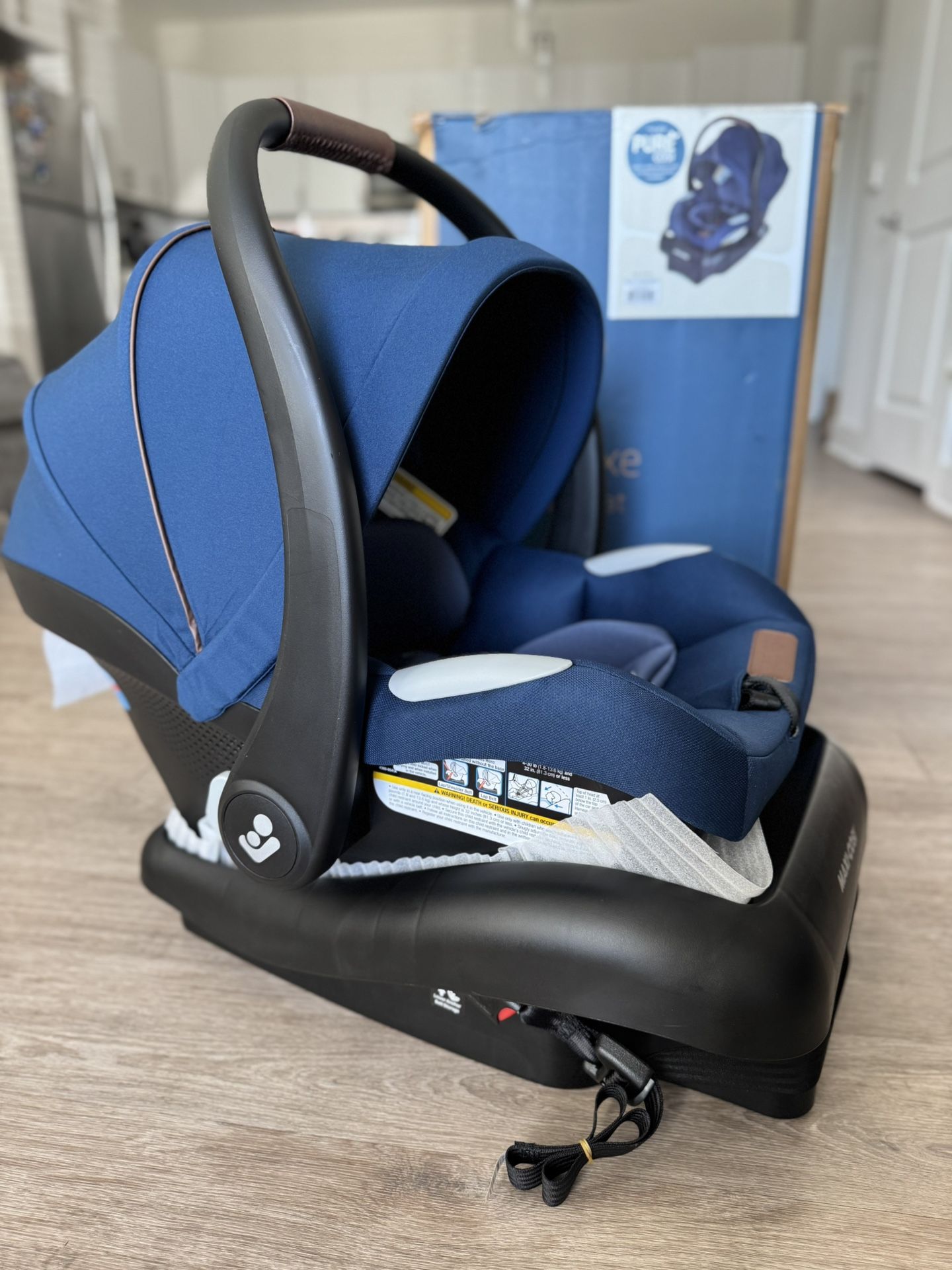 Maxi-Cosi Coral XP Infant Car Seat – Blue, Brand New (Open Box)