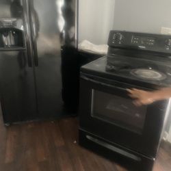 Frigidaire Black Set