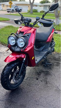 Red 150cc Scooter Wolf Rugby II