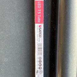 T5 4ft LED tubes 12 Available 