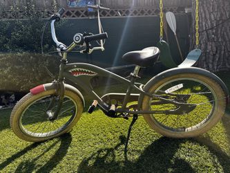 Child/young Adult Tiger Shark Bike