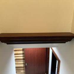 Cherry Crown Mantle 