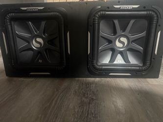Dual 12" Kicker Solo-Baric L7 Subwoofers in Custom Enclosure + Crunch Powerzone Amp
