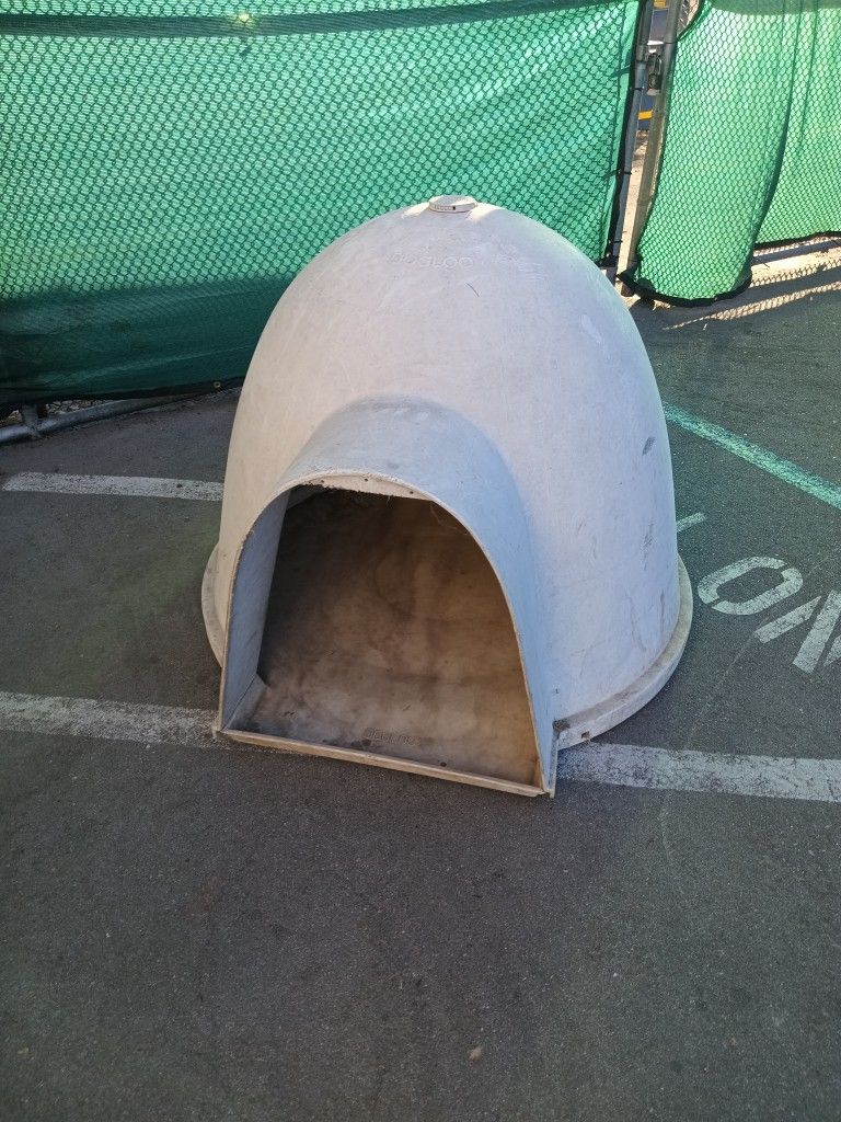 Dog Igloo
