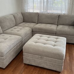Thomasville Luxury Couch 