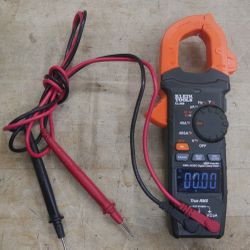Klein Tools Clamp Meter Cl390 used 890725-2