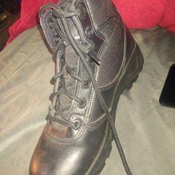 Size 8 Boots ,10$