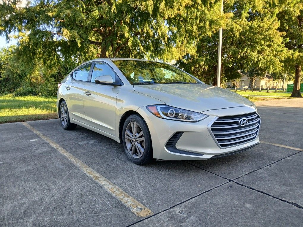 2017 Hyundai Elantra