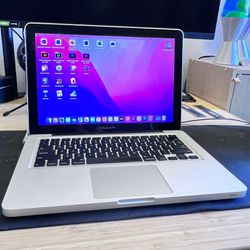 Apple MacBook Pro Laptop Computer + 12 Programs / Adobe Photoshop, Lightroom / Logic Pro / Final Cut / Microsoft Office / GarageBand etc / (500GB 13”)