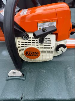 Stihl  MS 250 chainsaw