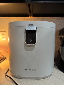 Food Cycler Eco 5 color is white