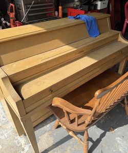 Upright Piano FREE