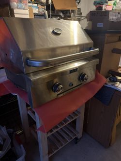 Bbq Built In Like New